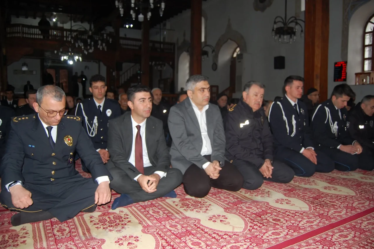 Şehitlerimiz Dualarla Anıldı