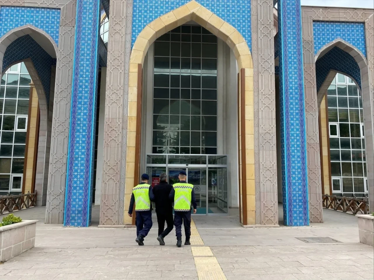 Amasya’da Kasten Öldürme Suçundan Aranan 2 Şahıs Yakalandı