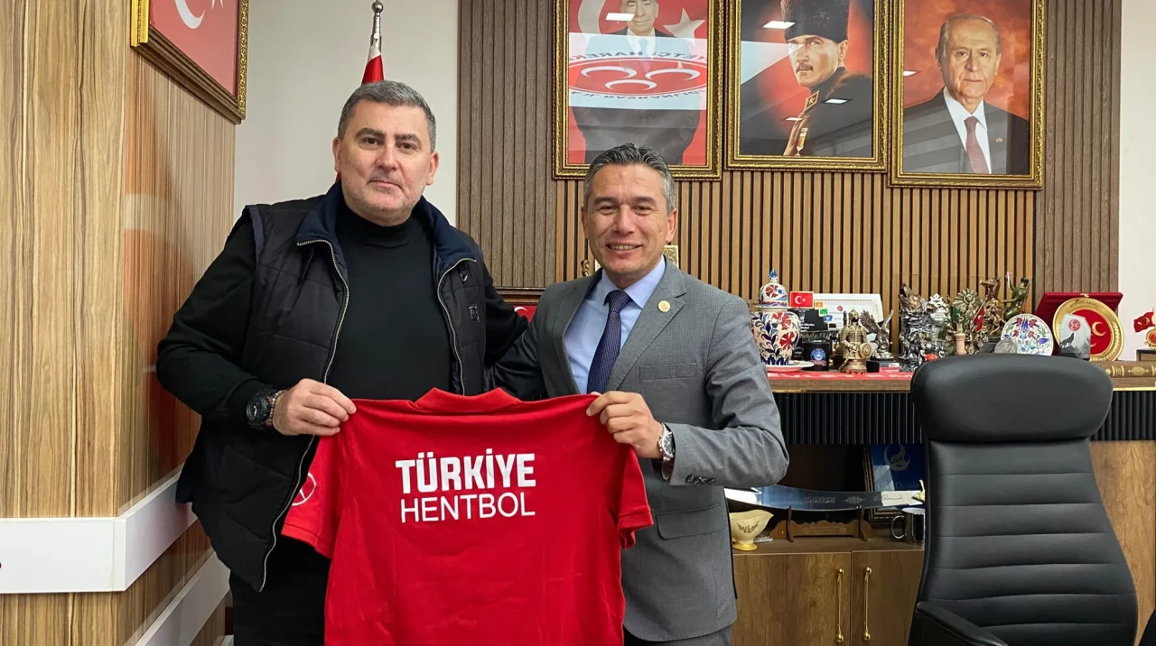 Türkiye-Avusturya Maçı Öncesi MHP Amasya’ya Ziyaret
