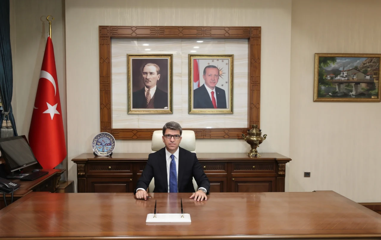 Vali Bakan’dan Emekçilere Vefa Vurgusu: “Halka Hizmet, Hakk’a Hizmettir”