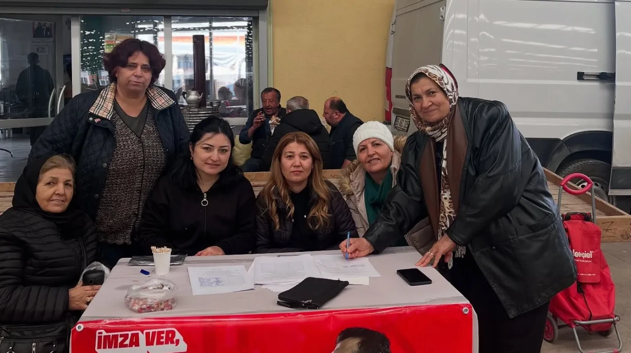 Gümüşhacıköy’de Halk İmamoğlu İçin İmza Veriyor
