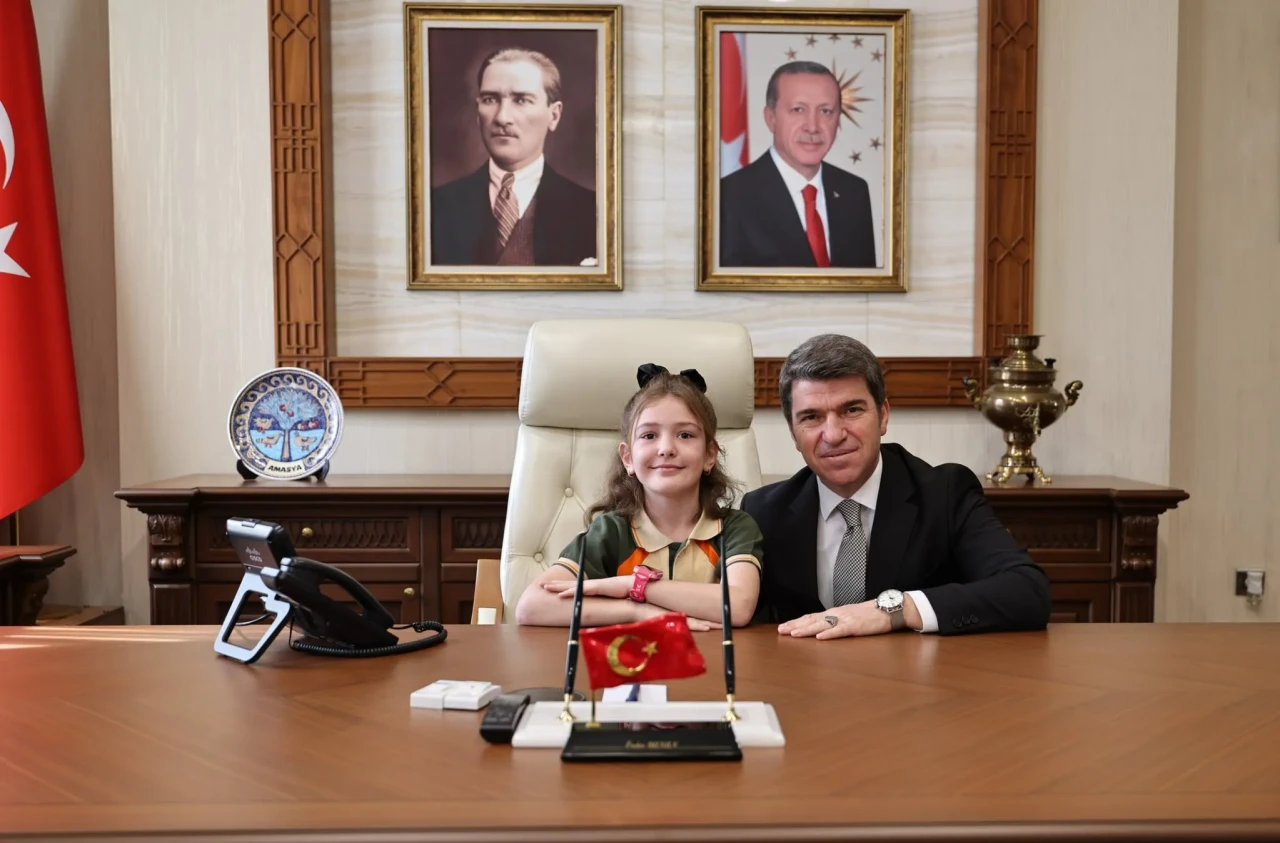Miniklerden Anlamlı Ziyaret: 23 Nisan’da Valilik Makamı Sembolik Olarak Çocuklara Devredildi