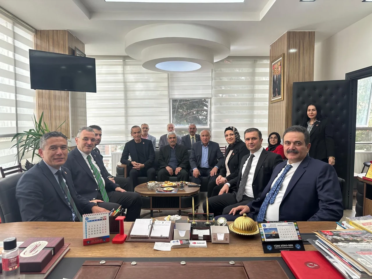 AK Parti ile MHP Amasya’da Bayramda Buluştu