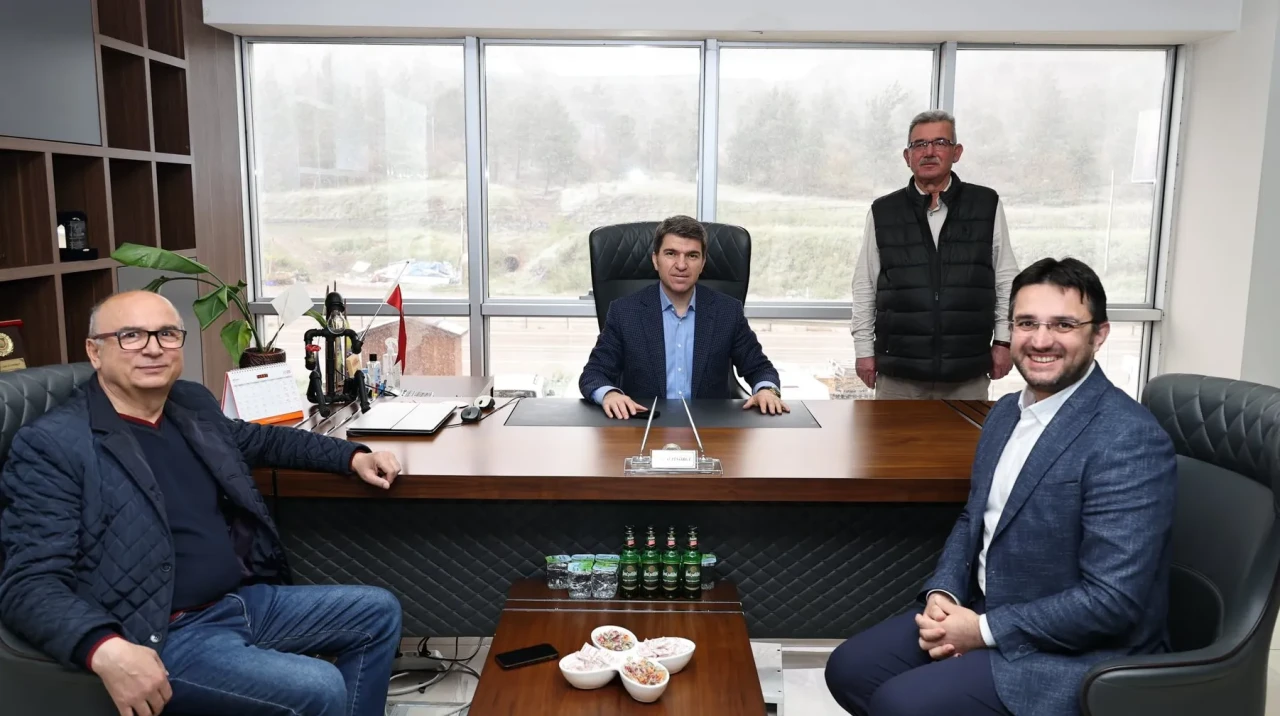 Amasya Valisi Sahada: Sorunları Dinledi, Notunu Aldı