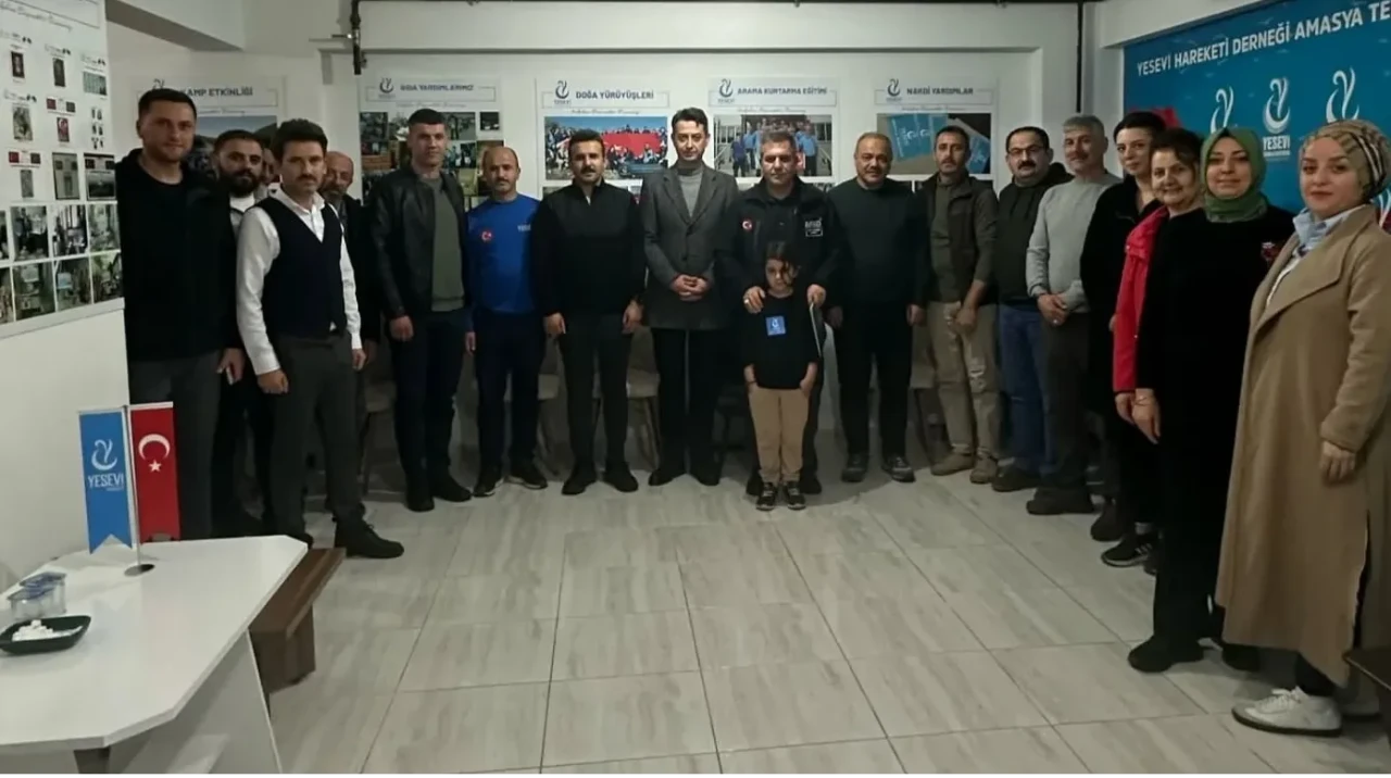 AFAD İl Müdürü Abdullah Sarıçiçek, Yesevi Sohbetlerinde Konuk Oldu