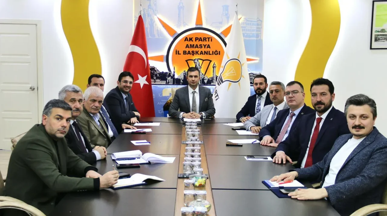 AK Parti'den İstişare Toplantısı