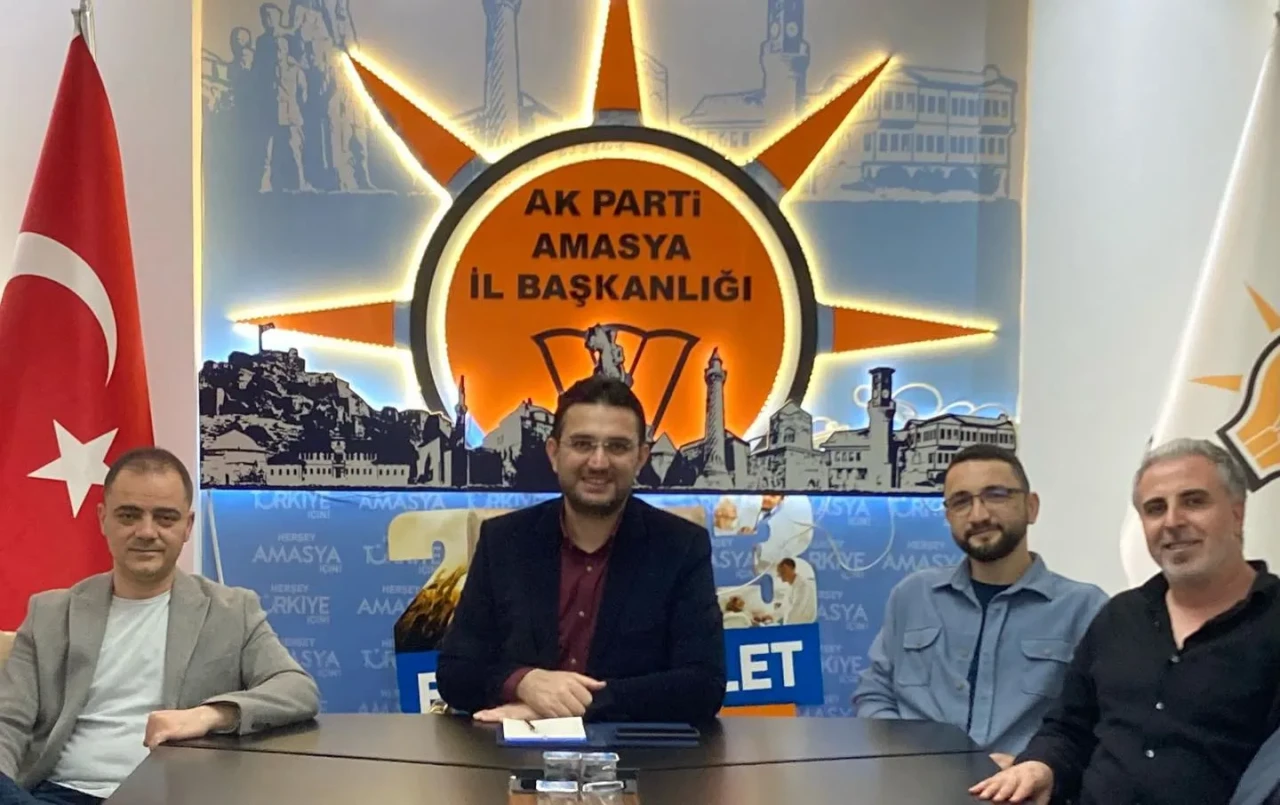 AK Parti Amasya Merkez İlçe’den Gündem Dolu Toplantı!