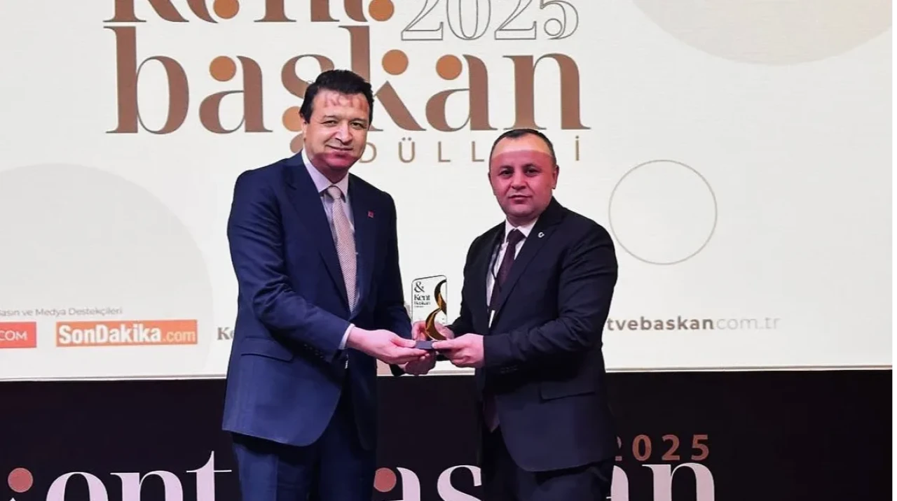 Amasya Belediyesi'nin “Halk Kart” Projesi Ödülle Taçlandırıldı!