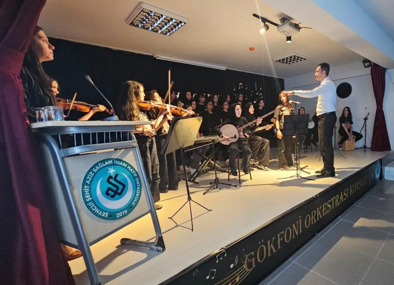 Amasya’da “Gökfoni” Yankılandı: İmam Hatip Ortaokulu Öğrencilerinden Unutulmaz Konser