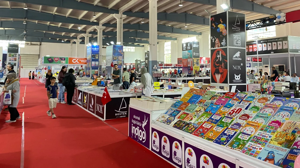 Merzifon 8. Kitap Fuarı Sona Eriyor: On Binlerce Ziyaretçi Kültürle Buluştu