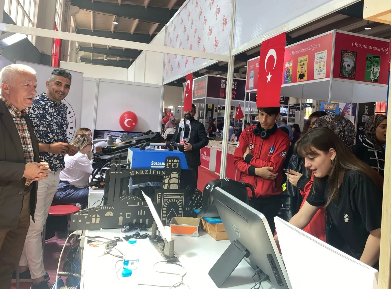Merzifon MTAL’in standına yoğun ilgi