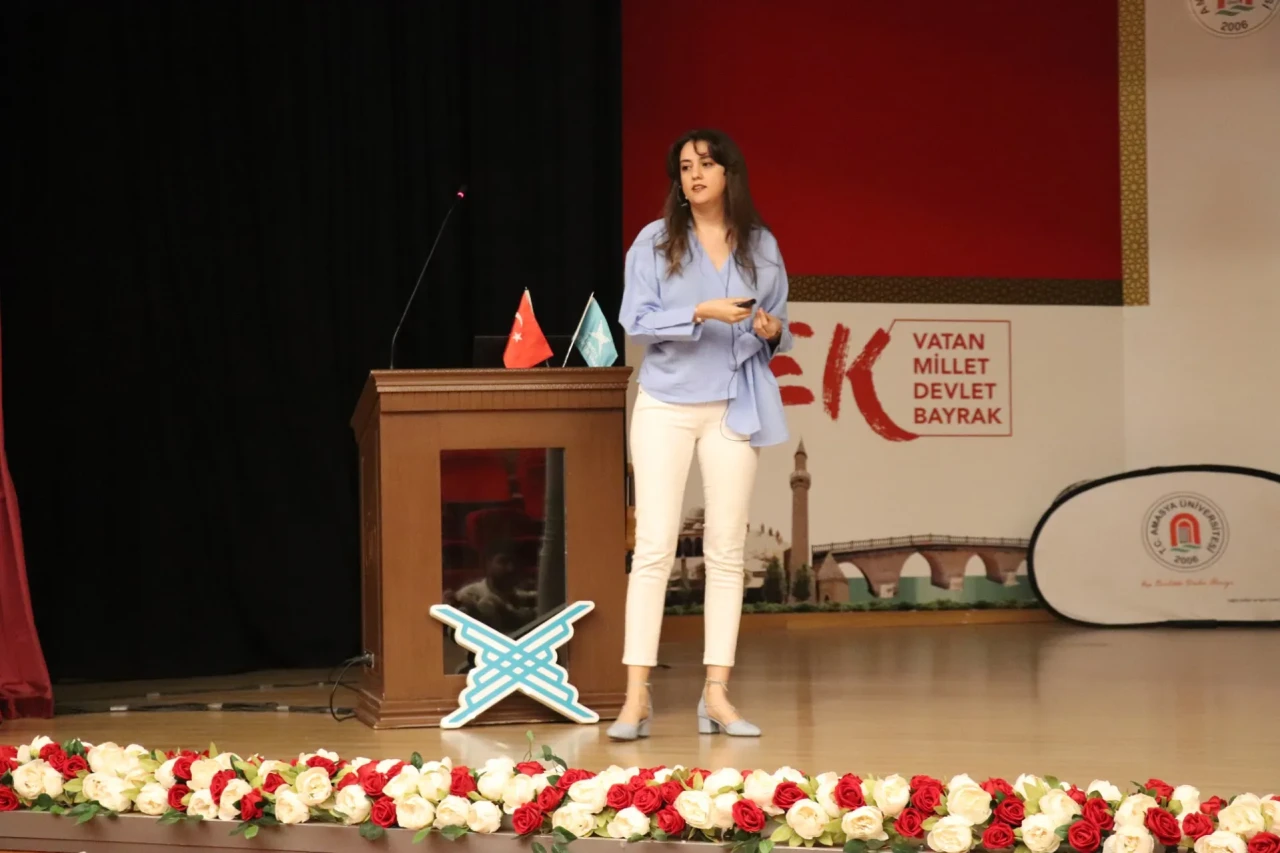 Amasya’da "Şehir ve Estetik" Konferansı Büyük İlgi Gördü