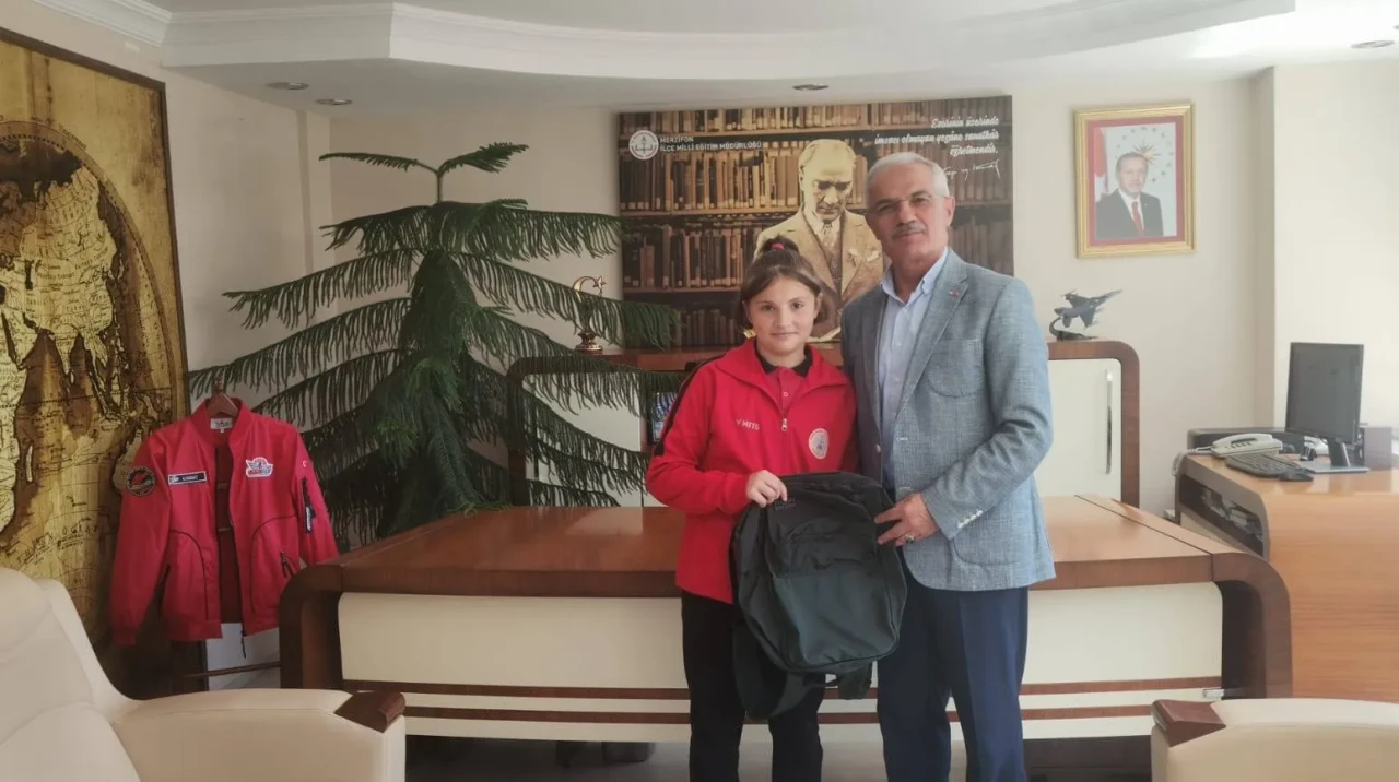 Merzifonlu Öğrenci Türkiye Üçüncüsü Oldu: Simay Köse’den Gururlandıran Başarı!