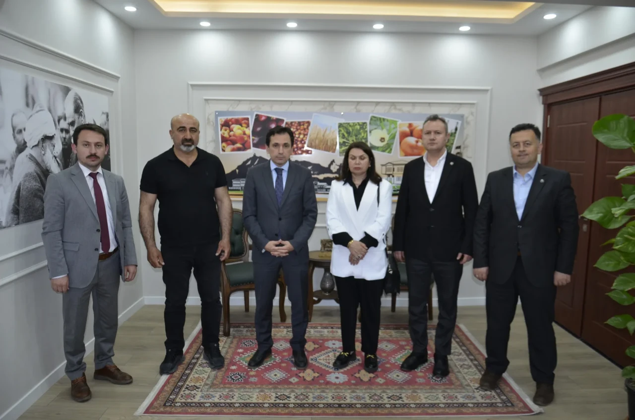 Amasya Tarım İl Müdürü Gürol Çetin’e Ziyaretler: TOÇ-BİR-SEN ve GAMER’den Nazik Buluşma