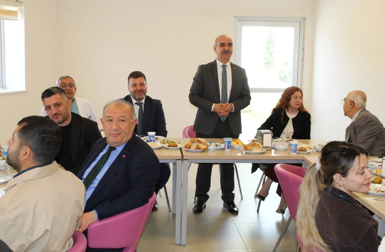 Amasya’da Sağlıkta İş Birliği ve Başarı Bir Arada: Suluova'da Entegrasyon Toplantısı Düzenlendi