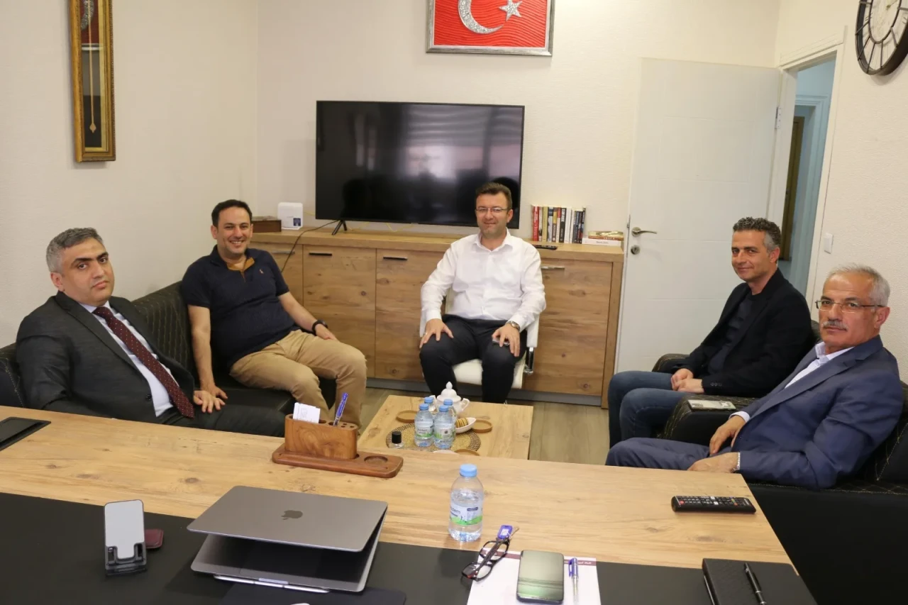 Merzifon Kaymakamı Karaaslan’dan Yerel Esnafa Ziyaret