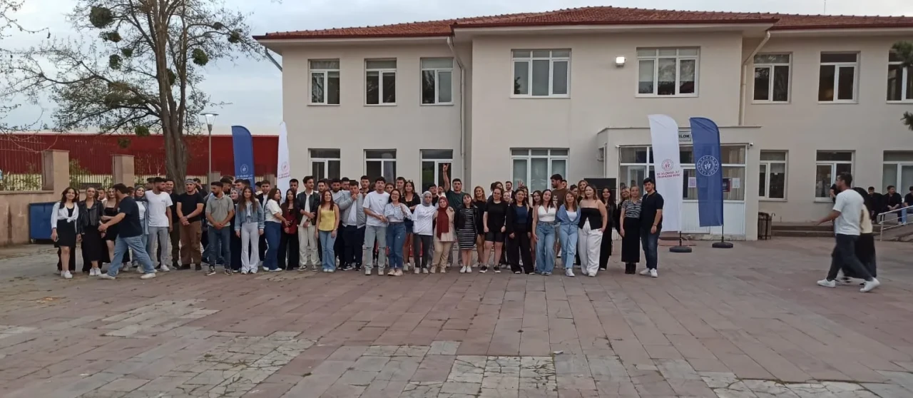 Merzifon MYO’da Bahar Coşkusu: KARMA 5 Konseri Öğrencilere Unutulmaz Anlar Yaşattı