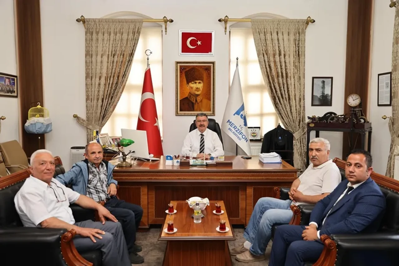 Merzifon 12 No’lu Birlik Minibüsleri Kooperatifinden Başkan Kargı’ya Ziyaret