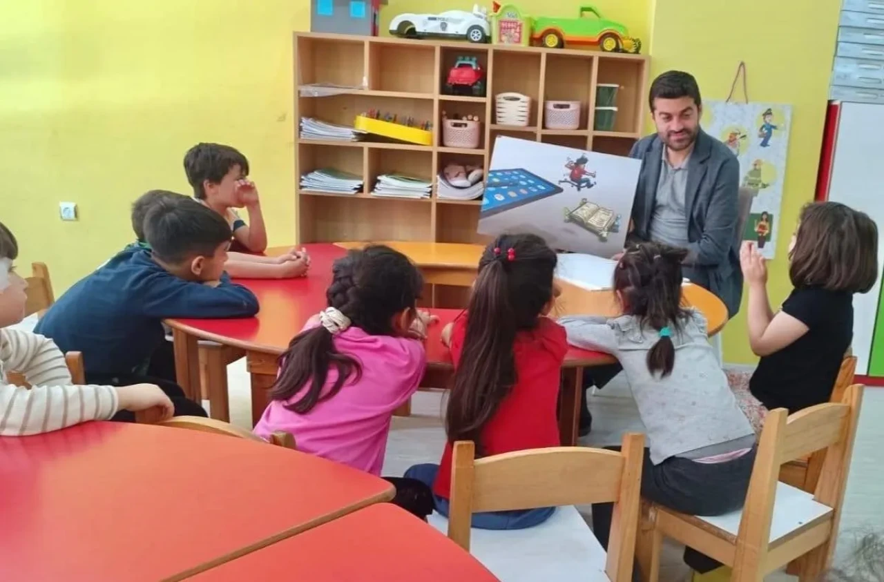 Minik Yüreklerden Büyük Farkındalık: Kur’an Kurslarında Ekran Bağımlılığına Karşı Etkinlik