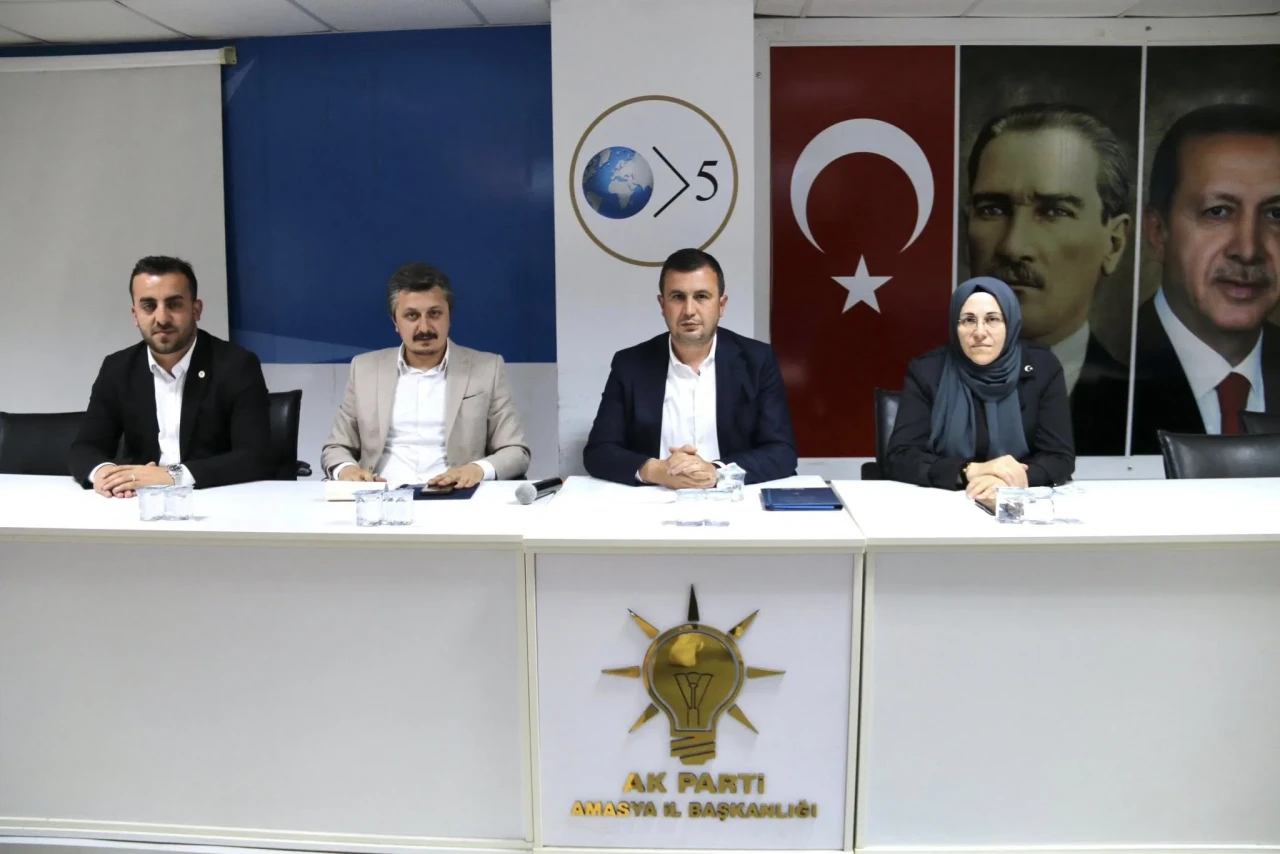 AK Parti Amasya İl Teşkilatı Haftalık Olağan Toplantısını Gerçekleştirdi