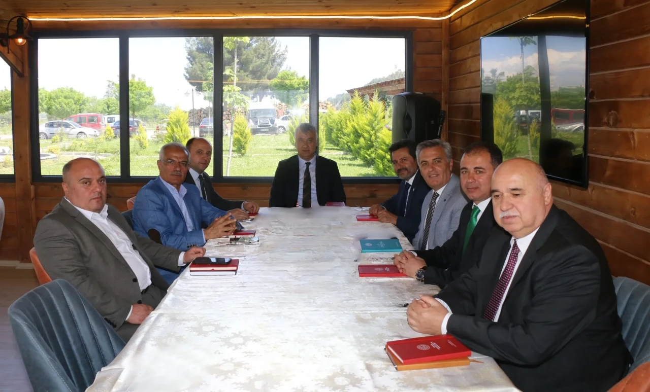 Amasya’da Eğitimin Yol Haritası Belirlendi: İl Değerlendirme Toplantısı Yapıldı