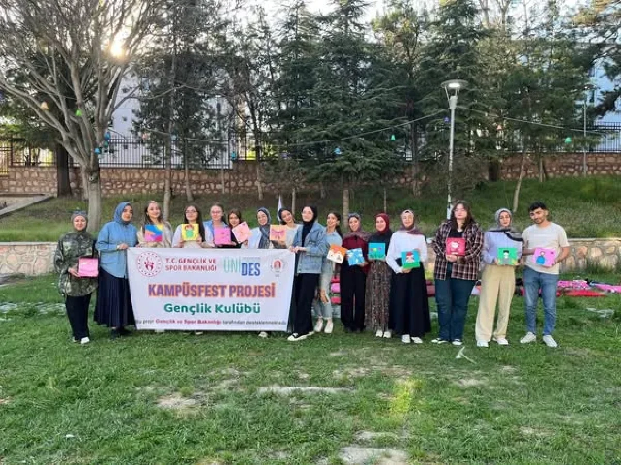 Kampüsfest’te Renkler Konuştu: Gençlerden Tuvale Sanat Dokunuşu