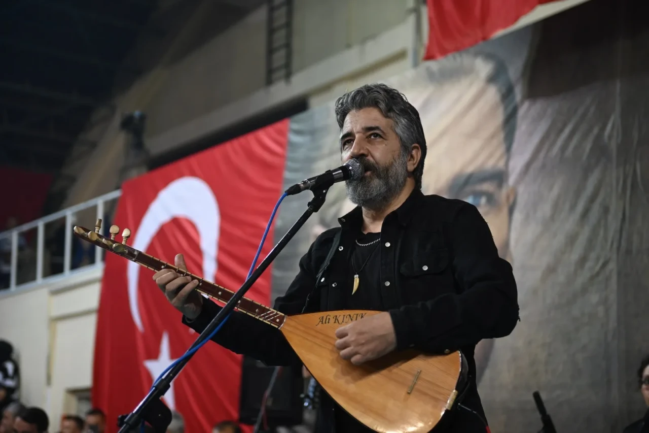 Ali Kınık Bu Akşam Amasya’da Sahne Alıyor!