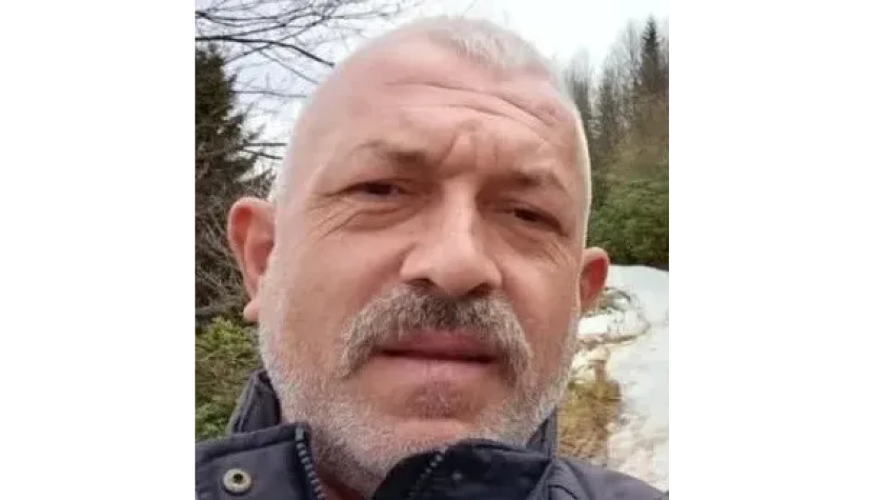Kestiği ağacın altında kalan adam hayatını kaybetti