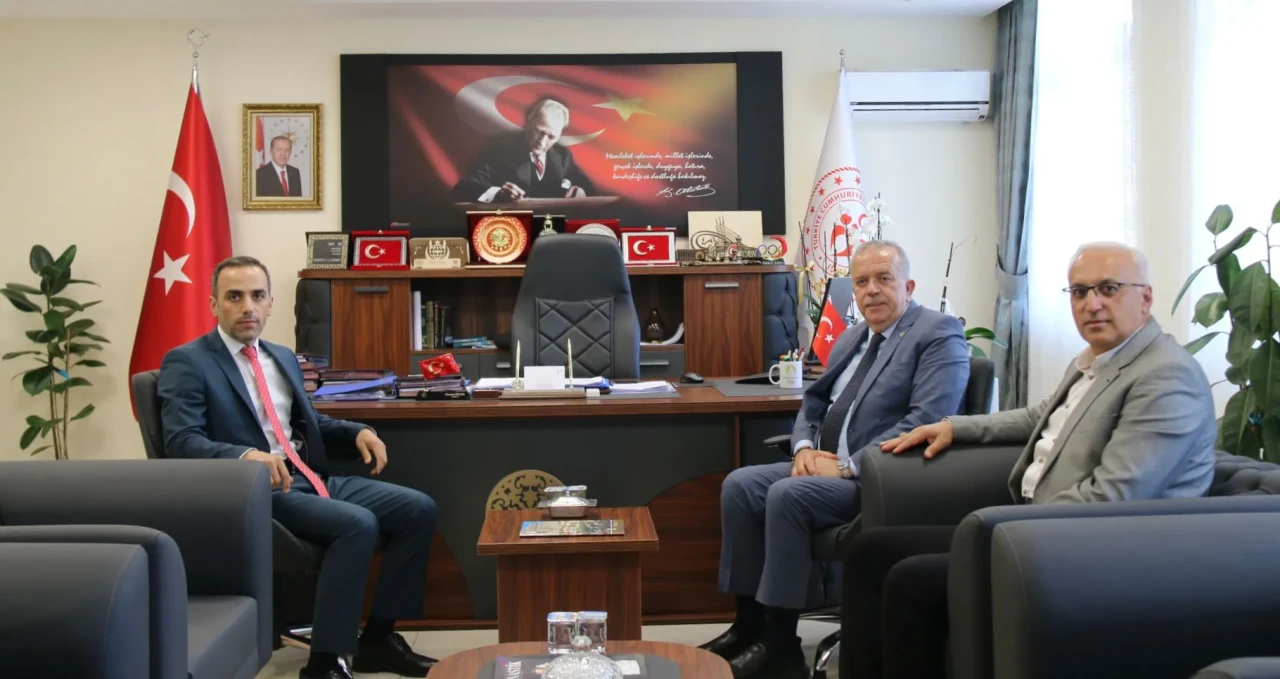 Rektör Turabi’den İl Müdürü Ercan’a Nezaket Ziyareti: Gençlik Projelerinde İş Birliği Vurgusu
