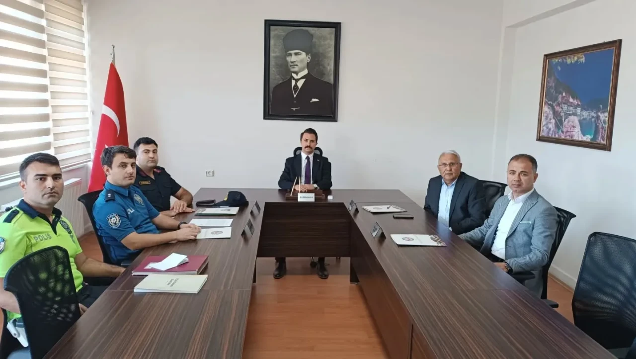 Göynücek’te İlçe Trafik Komisyonu Toplandı: Trafik Güvenliği Gündemdeydi