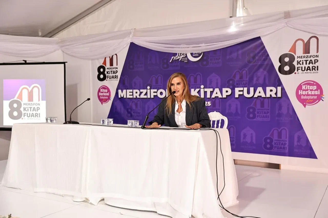 Yelda Kırçuval’dan Sosyal Medya Üzerine Çarpıcı Söyleşi