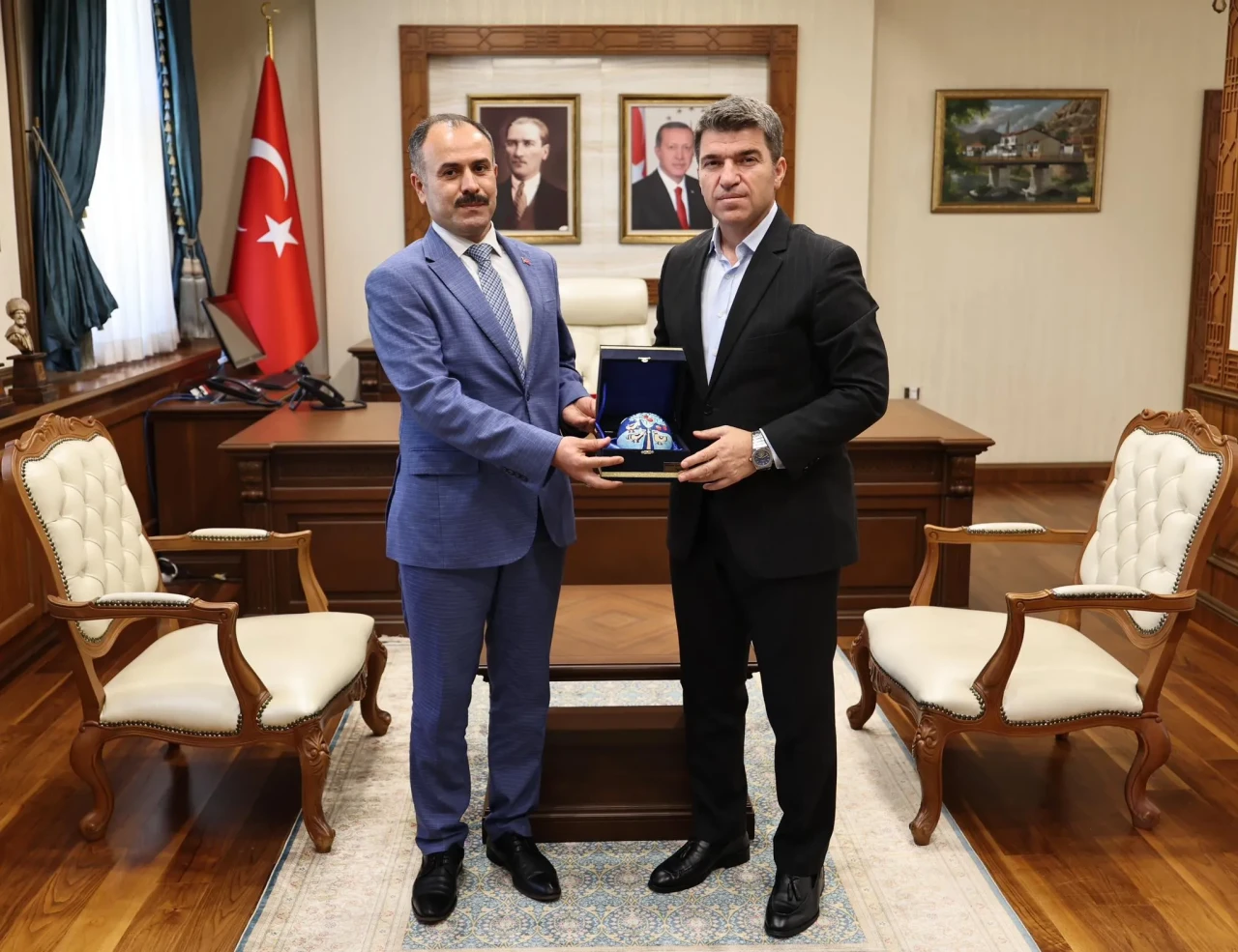 Amasya Denetimli Serbestlik Müdürü Bekir Türkmen’den Vali Önder Bakan’a Veda Ziyareti