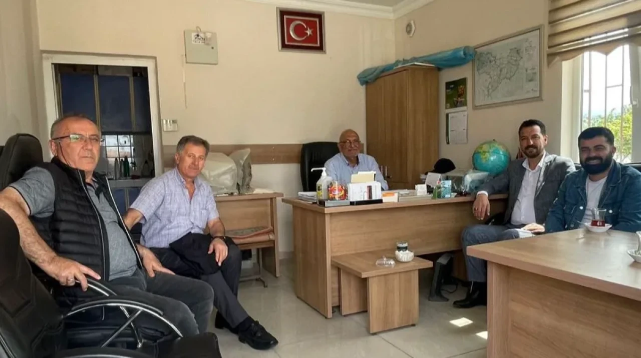 AK Parti Merzifon İlçe Başkanı Emre Keleş’ten Koç ve Bulak Köylerine Ziyaret