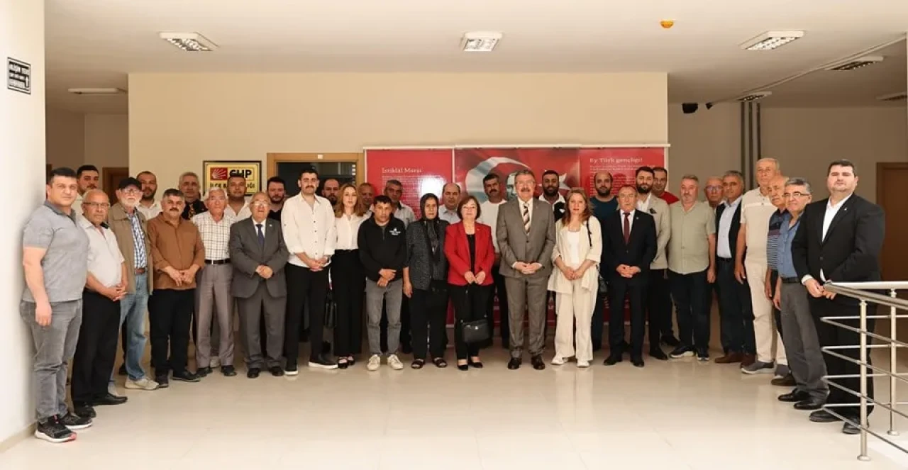 Başkan Alp Kargı, CHP Merzifon İlçe Başkanlığı Bayramlaşma Programına Katıldı