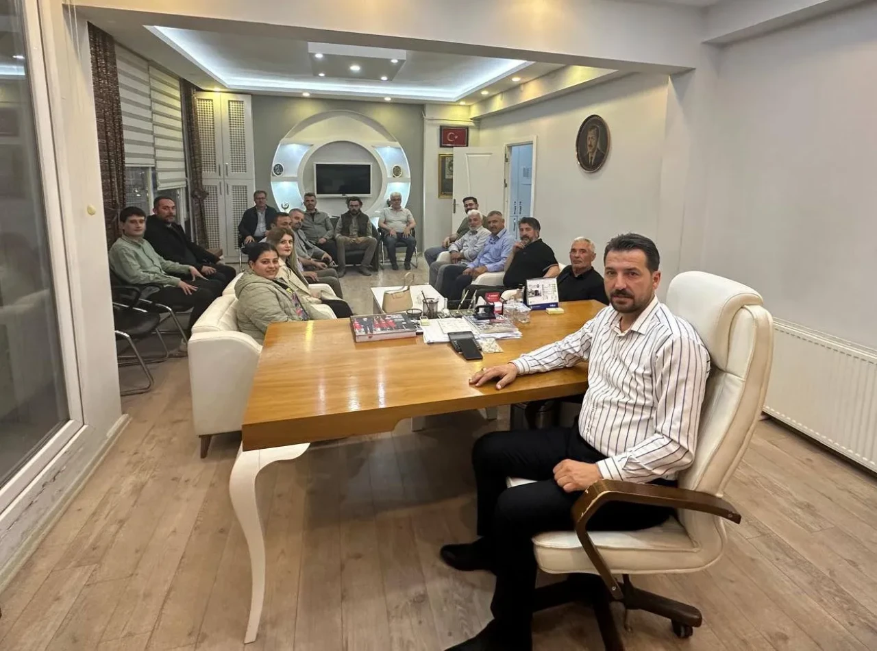 AK Parti Merzifon İlçe Teşkilatı Haftalık Olağan Yönetim Kurulu Toplantısını Gerçekleştirdi