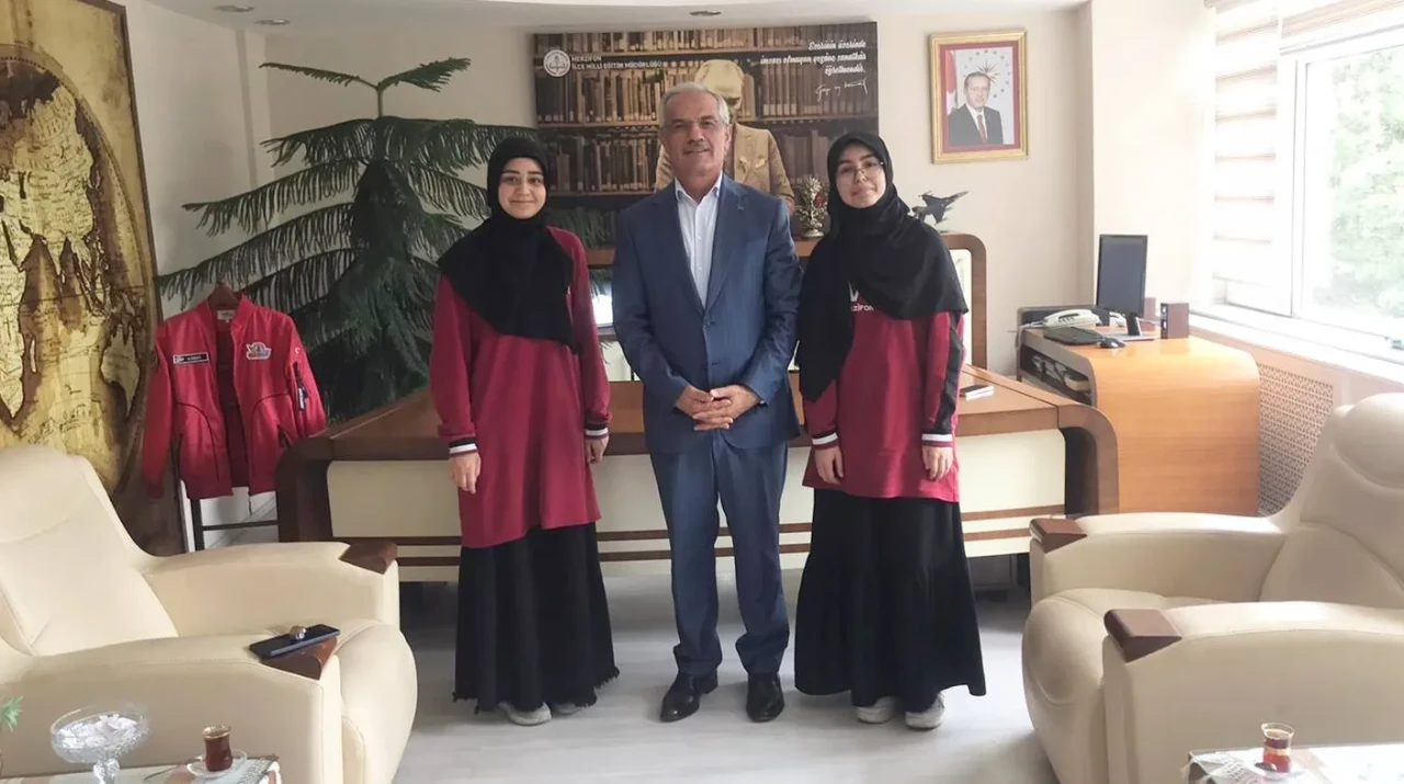 Merzifon Fen Lisesi Öğrencileri Umre Ödüllü Yarışmada Türkiye Derecesi Elde Etti