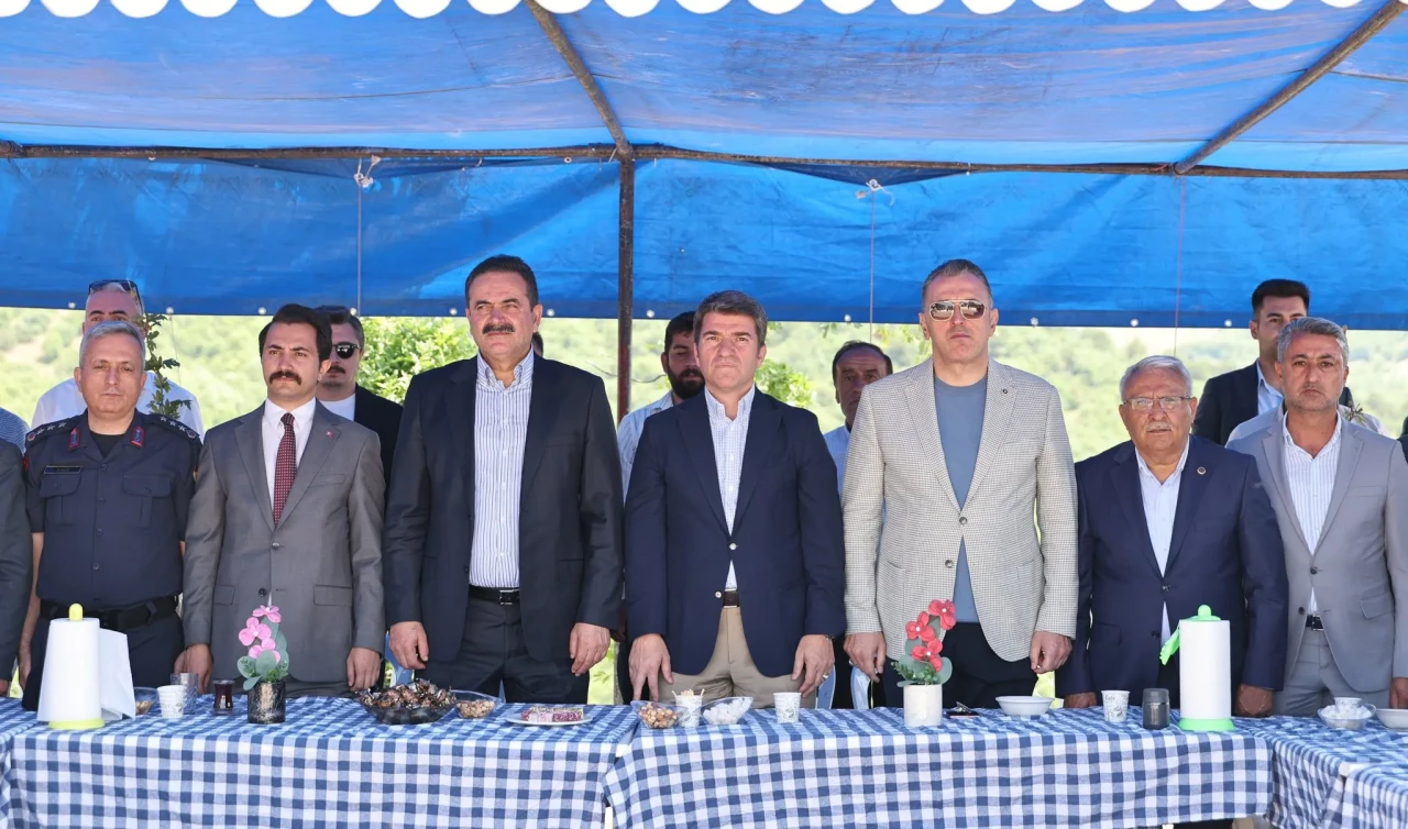 Amasya Valisi Önder Bakan, Göynücek’te Sosyal Etkinlik Alanı Açılışını Yaptı