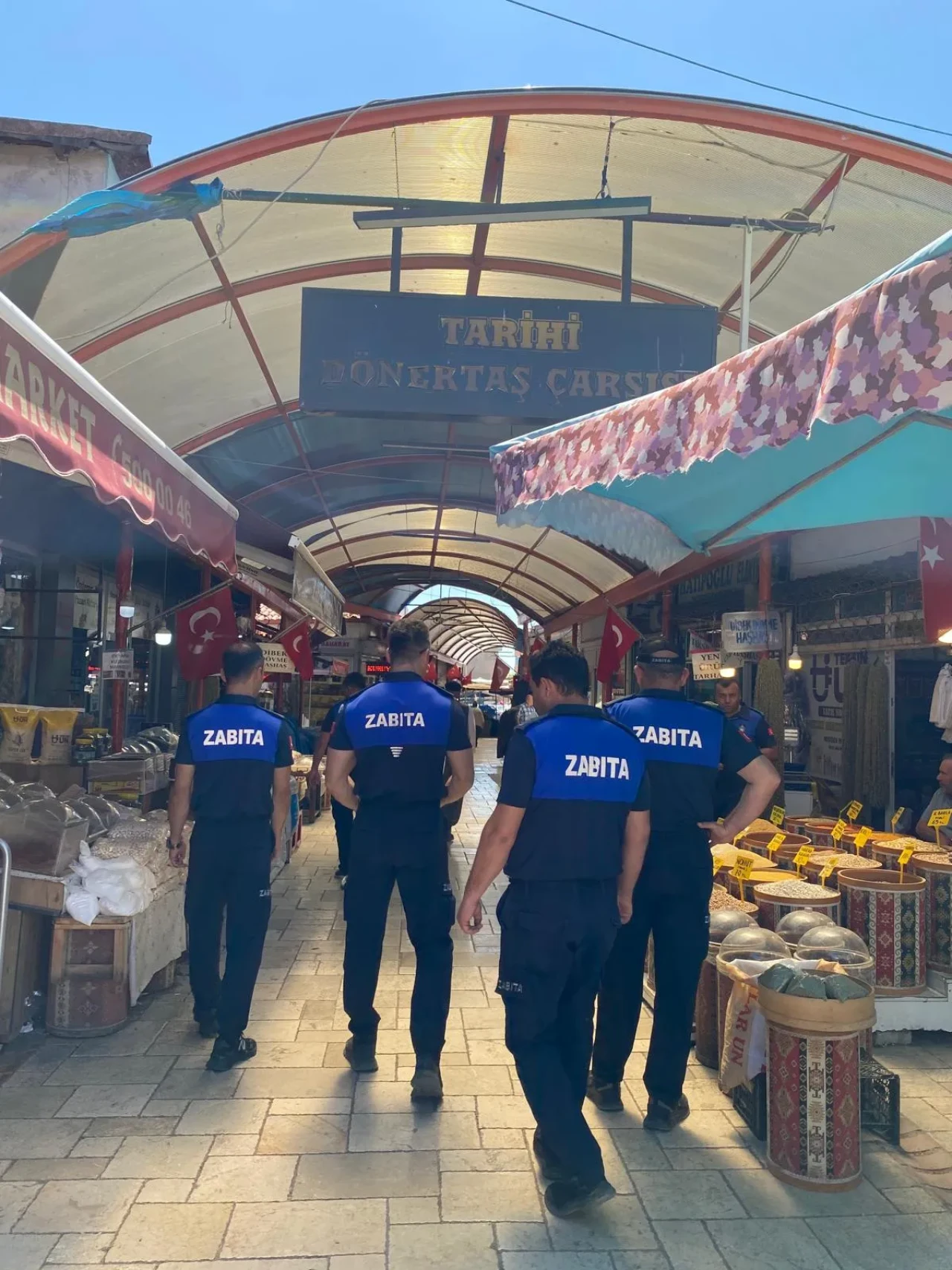 Zabıta Kaldırım İşgali Denetimlerine Devam Ediyor
