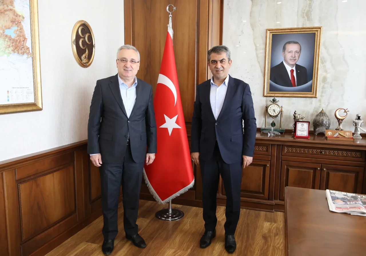 MİARGEM Başkanı Halil Memiş’ten Suluova Belediye Başkanı Rıfat Uzun’a Nezaket Ziyareti