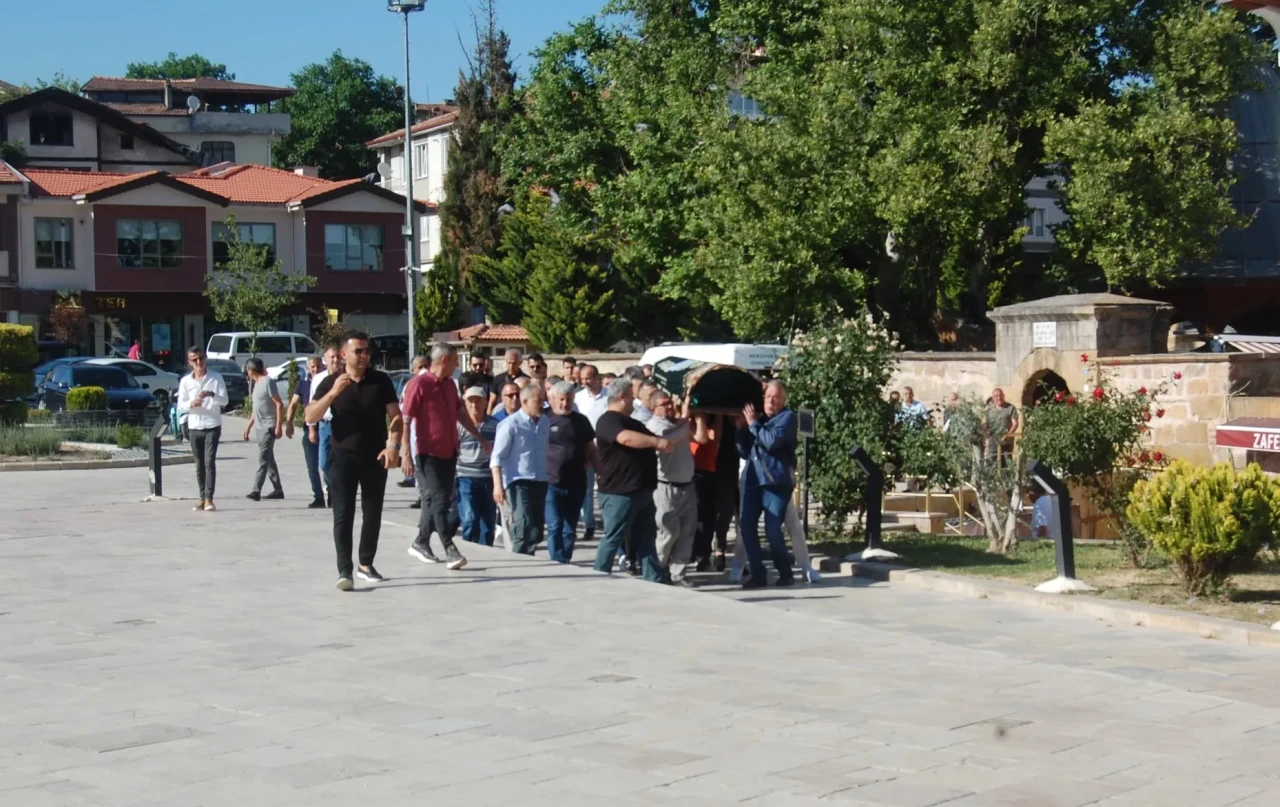 Mahizer Pektaş Son Yolculuğuna Uğurlandı