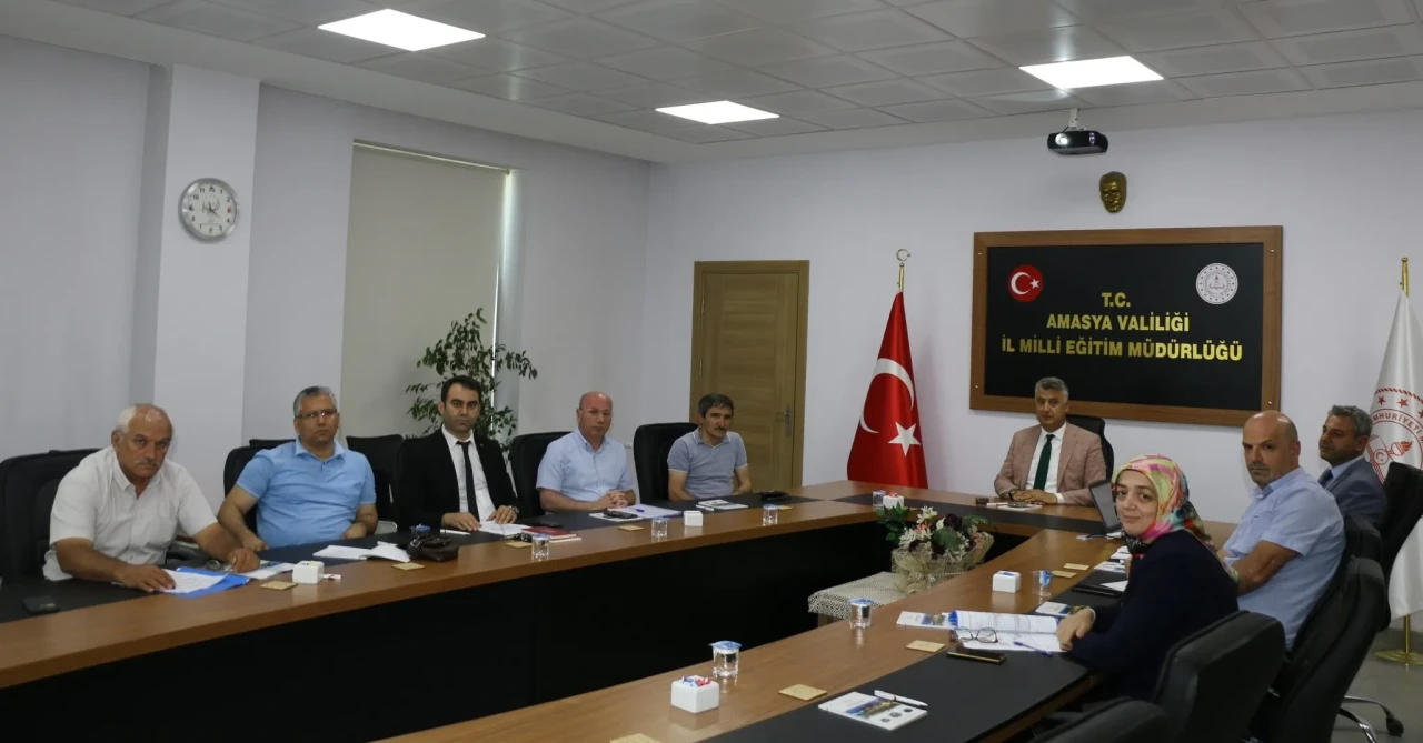 Amasya’da LGS Bilgilendirme Toplantısı İl Millî Eğitim Müdürü Katipoğlu Başkanlığında Gerçekleştirildi
