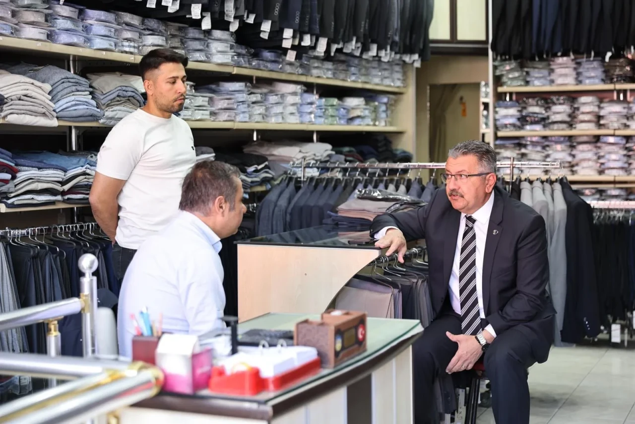 Başkan Alp Kargı, Ebediyete İntikal Eden Hemşehrilerinin Yakınlarına Taziye Ziyaretinde Bulundu