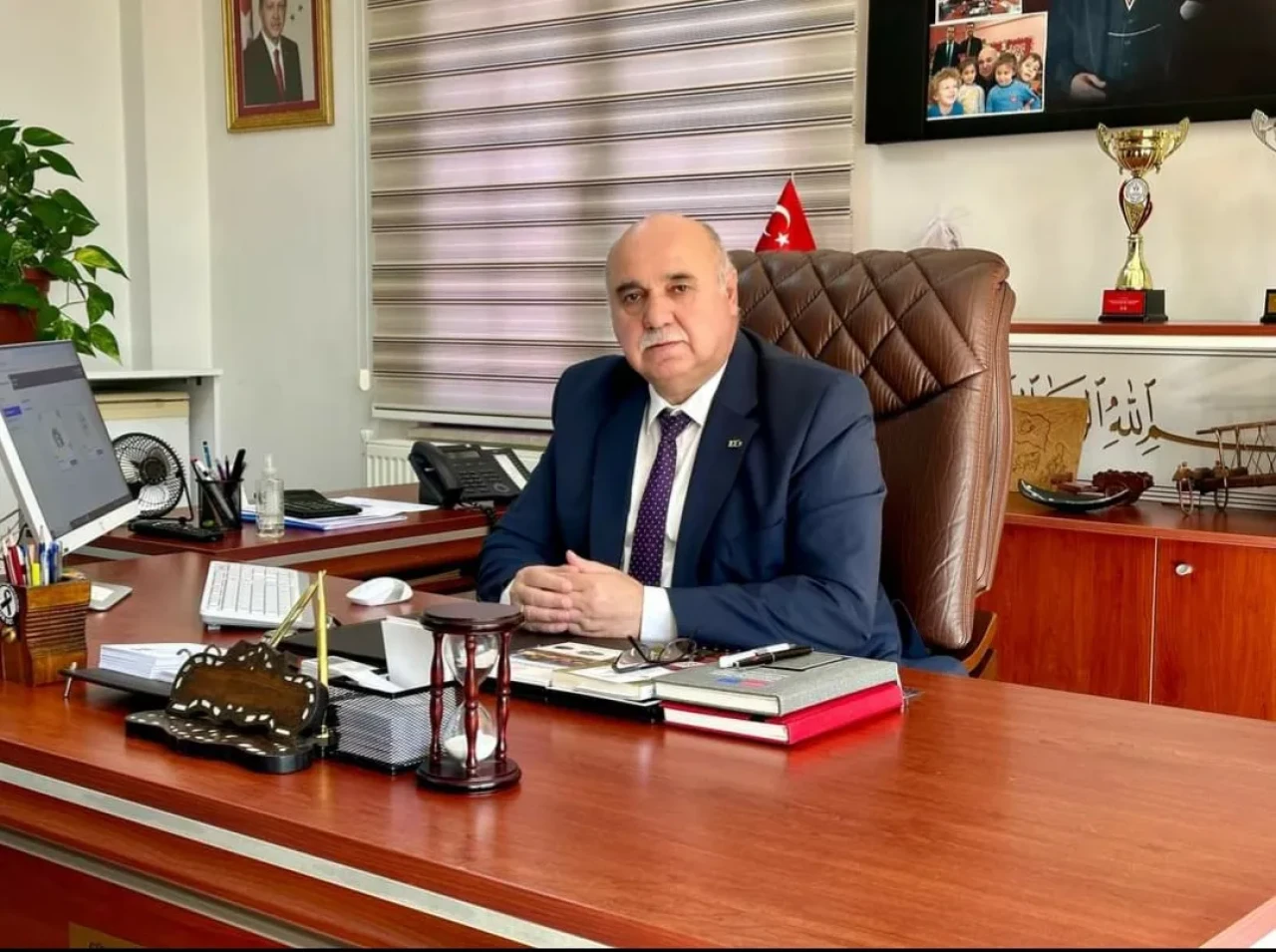 Gümüşhacıköy İlçe Milli Eğitim Müdürü Gültekin'den LGS Öğrencilerine Başarı Dileği