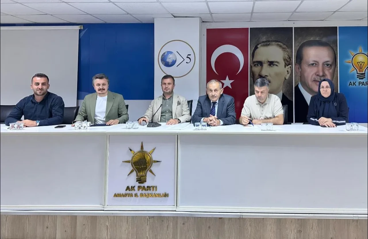 AK Parti Amasya İl Teşkilatı Haftalık Toplantısını Gerçekleştirdi