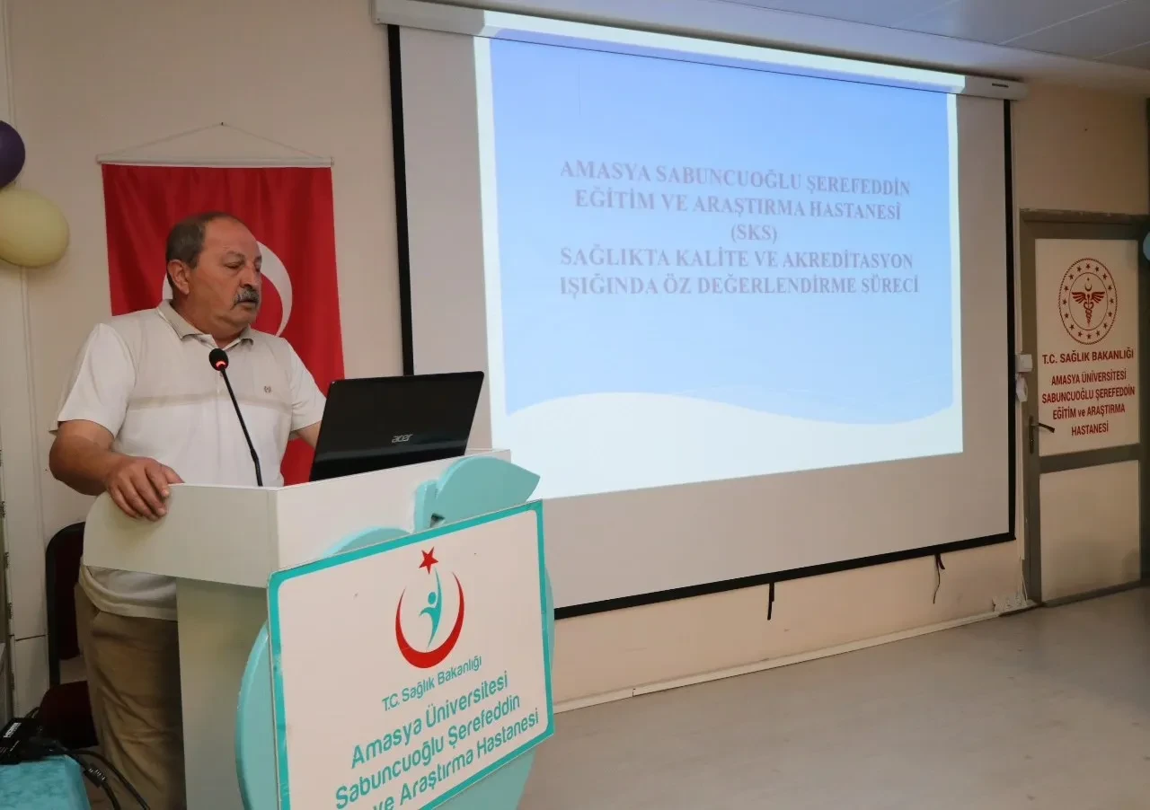 Amasya’da Hizmet Kalitesini Artırmaya Yönelik Öz Değerlendirme Toplantısı Gerçekleştirildi