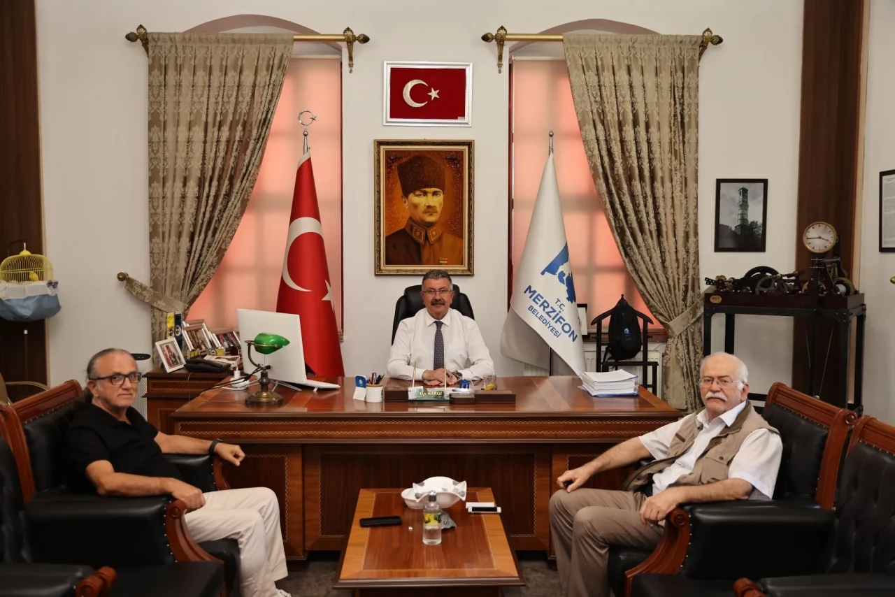 Merzifon Vakfı’ndan Belediye Başkanı Alp Kargı’ya Ziyaret