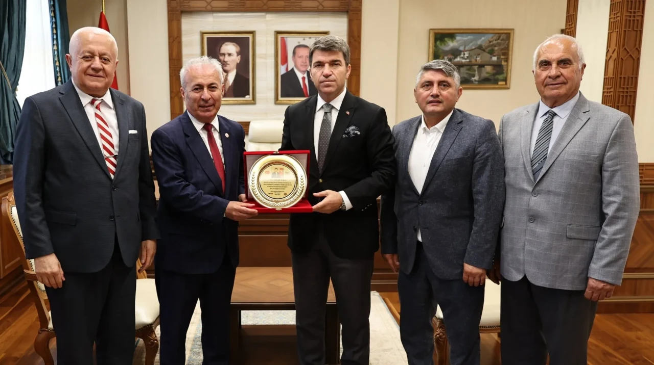 Vali Bakan’a Anlamlı Eğitim Ziyareti