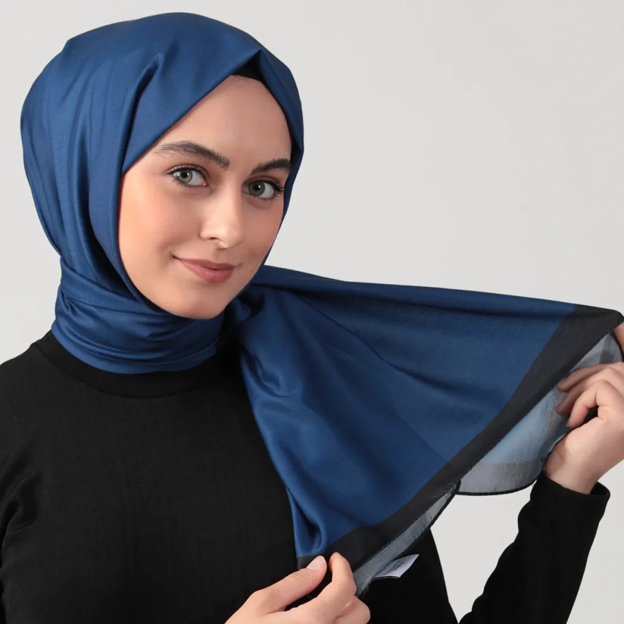 2025’in En Moda Tesettür Giyim Önerileri: Şıklık ve Rahatlık Bu Sezon Bir Arada