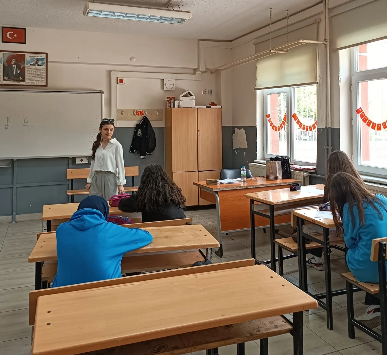 Amasya Üniversitesi İngilizce Öğretmenliği Kulübü’nden Okullara İlham Veren Ziyaretler