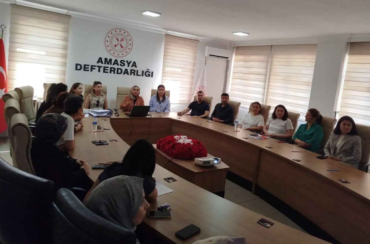 Amasya Defterdarlığı'nda SAHA Projesi Kapsamında Bilgilendirici Eğitim Verildi